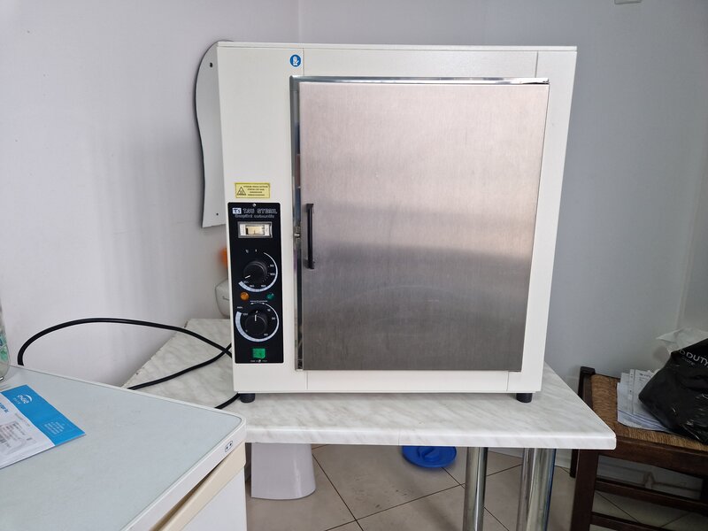 Sterilizator cu aer uscat