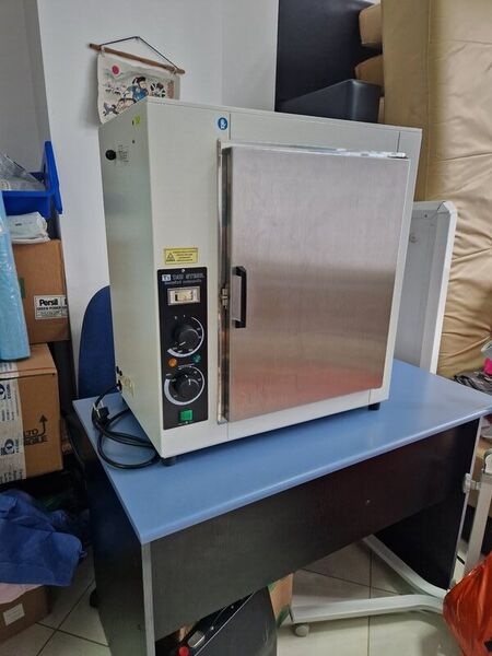 Sterilizator cu aer uscat